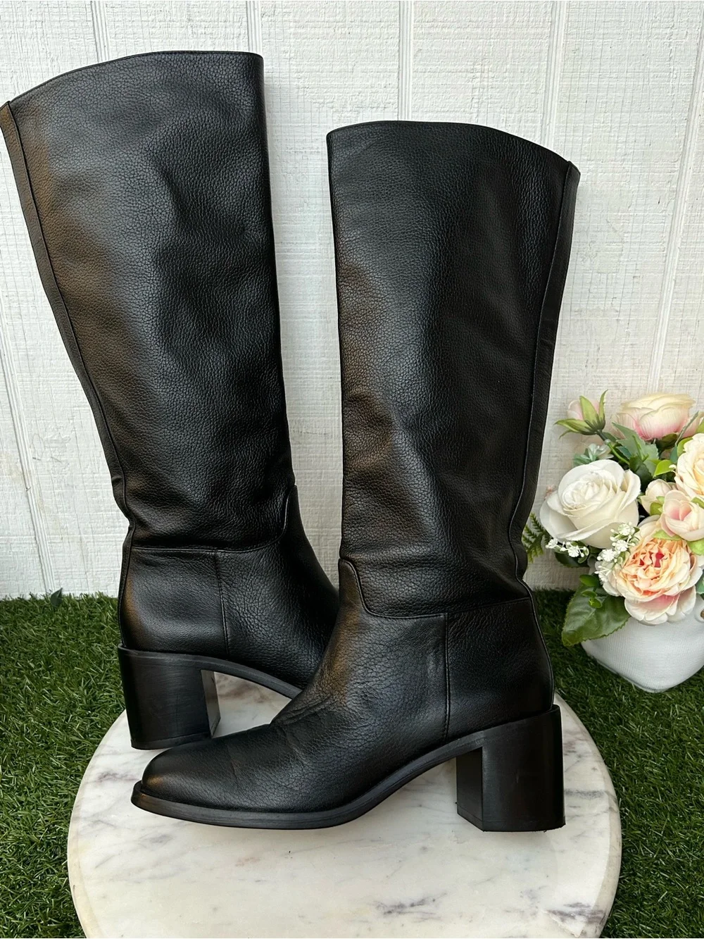 Stuart Weitzman Finn 55MM Leather Knee-High Boots black $795 size 6.5 gently use